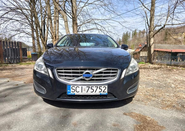 Volvo V60 cena 30200 przebieg: 376443, rok produkcji 2011 z Wisła małe 79